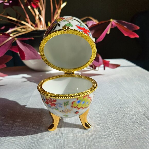 Egg Trinket Box 4" Tall Well Made-Item #609 - Picture 3 of 3